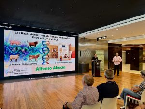 Conferencia "Entre el ADN y el BOE: el futuro de las razas ganaderas”. Segunda sesión del ciclo de conferencias "Ganadería: pasado, presente, futuro".